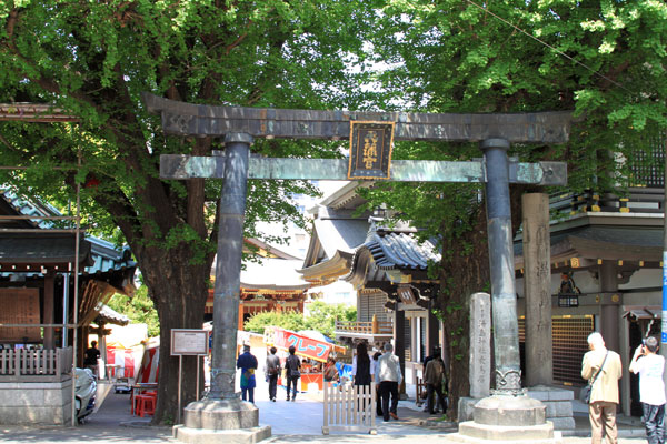 湯島天神・銅鳥居