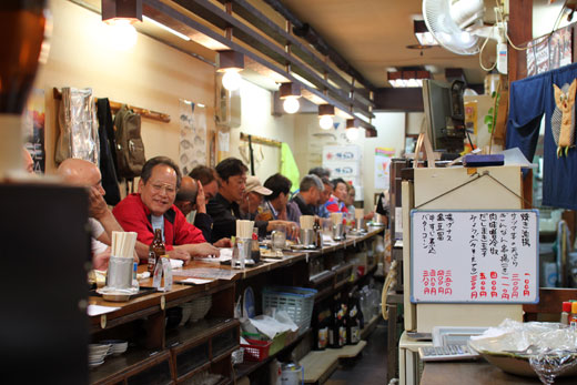 大衆酒場「天国」・店内