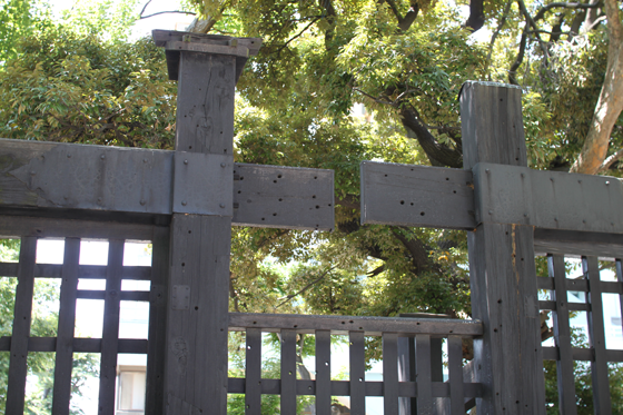 寛永寺・黒門の弾痕