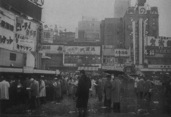 昭和34年の新橋駅西口広場