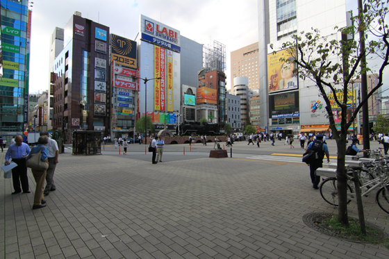 新橋駅西口広場