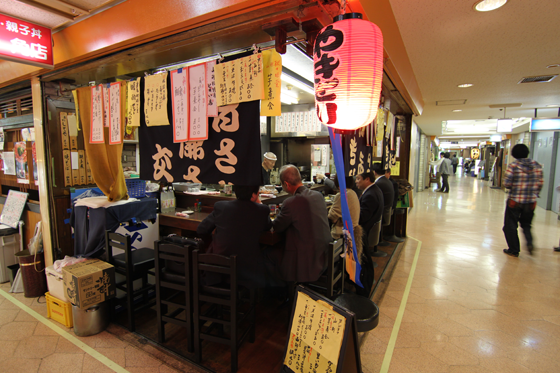 ニュー新橋ビルの地下居酒屋