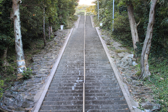 洲崎神社の厄祓坂