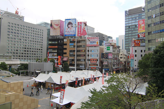 品川駅東口広場